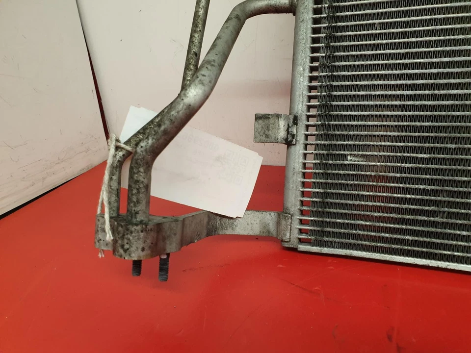 HYUNDAI I40 MK1 2011 AIR CON CONDENSER 1.7L DIESEL D4FD 976063Z201 - Image 4 of 4