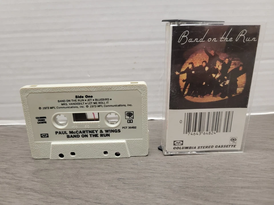 Paul McCartney & Wings - Band On The Run Columbia  Cassette Tape PCT 36482 - Image 4 of 4