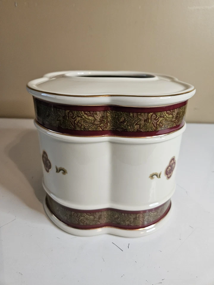 "Caja cubierta soporte pañuelo Croscill Bellissima porcelana borgoña y marfil 6"" de alto" Foto 3 de 4