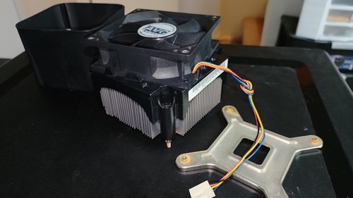 CPU Fan Shroud/4-pin CPU Fan/Heatsink/Backplate Combo for Socket LGA775 - Picture 3 of 7
