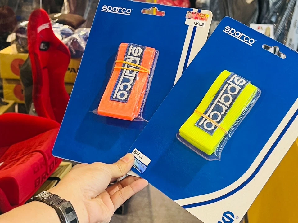 Sparco Limited Car Hitch Tow Strap - Available in Many Colors, High-Quality - Image 3 of 4