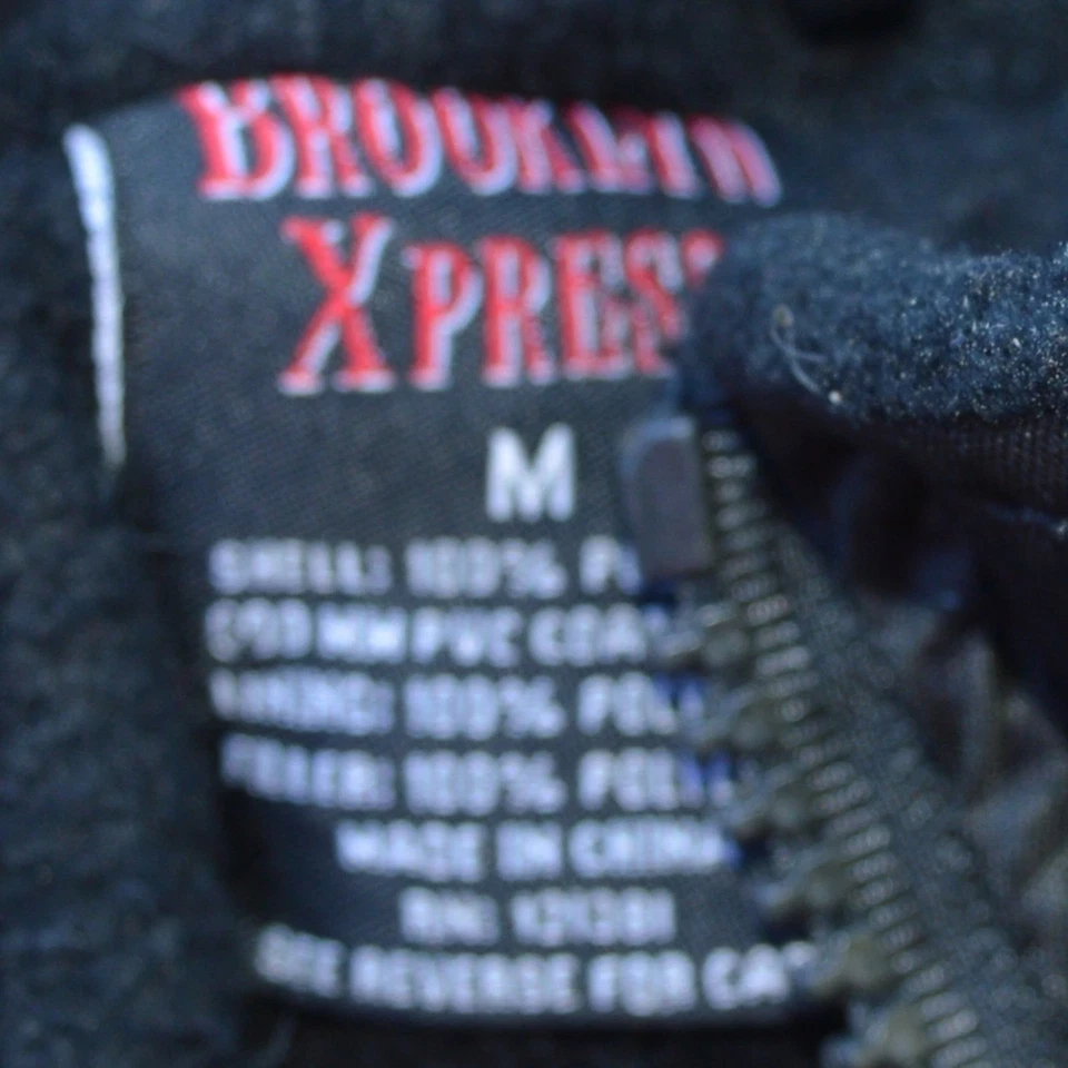 Brooklyn Xpress Black Men’s Sleeveless Puffer Vest Size Medium - Image 4 of 4