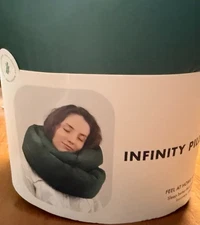 Huzi Infinity Pillow  Pine Green Travel Pillow