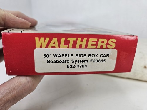 HO Walthers # 932-4704 / 50' Waffle Side Box Car - Seaboard System #23865 - Nuevo | Zustand: New