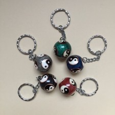 Klangkugel Schlüsselanhänger Yin Yang mini Qi-Gong Kugeln als Anhänger Fengshui 