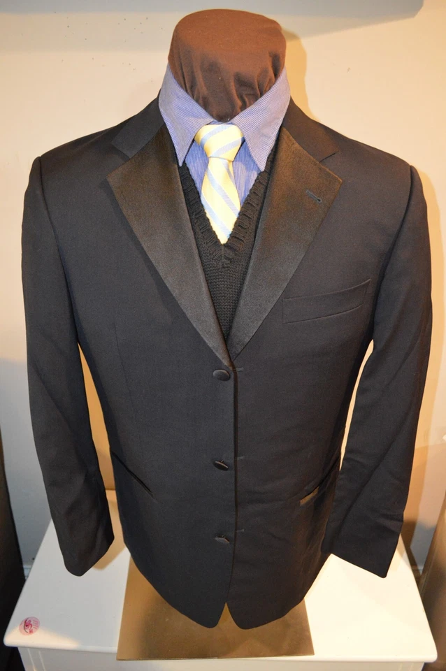 Hugo Boss men's 3btn dark navy blue wool tuxedo jacket blazer sport coat sz 40S - Image 2 of 4