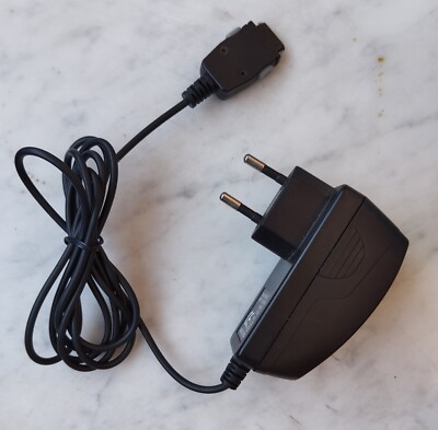 Original AC Power Adapter Netzladegerät mit FastPort-Anschluss