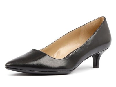 NATURALIZER 'Pippa' Black Pointed Leather Heels Shoes Size