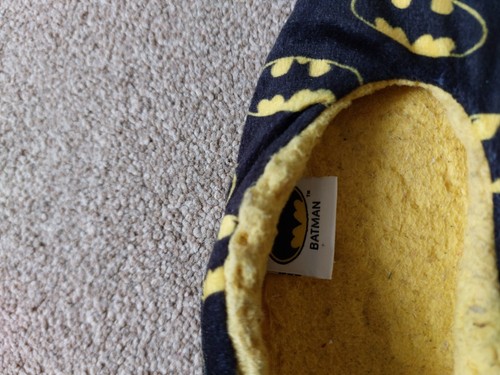 Batman Boys Slippers Black Kids Girls Character Size UK 8,9,10,11,12,13,1,2 - Foto 2 di 3