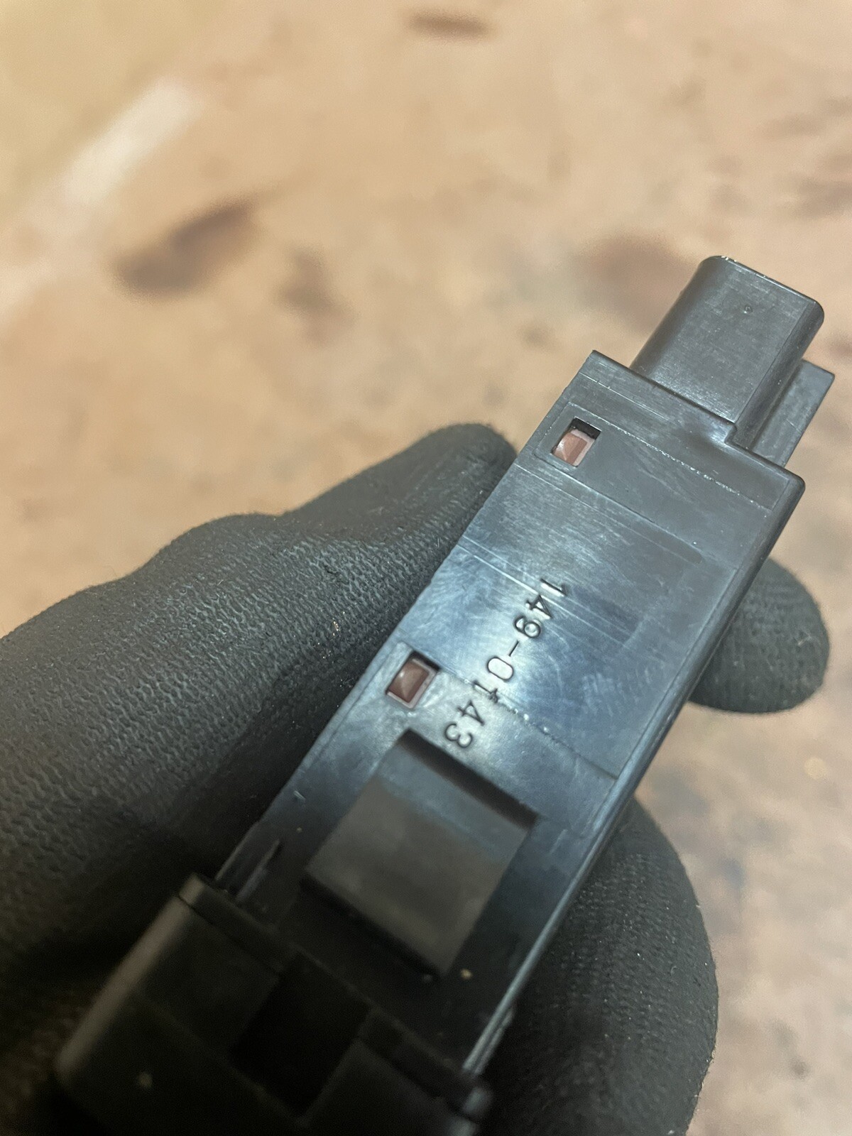 MAZDA 6 HEADLIGHT LEVELLING SWITCH (134139) La Paz County Sheriff's