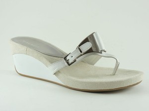 white sandals size 9