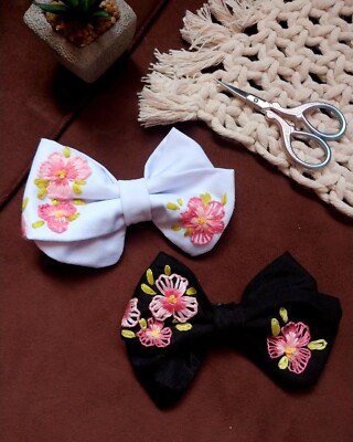 2 Psc Elegant Handmade Pink Floral White And Black Women  display picture 1