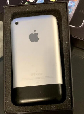 1st Generation Apple iPhone 2G 8GB - MA712LL - A1203 - UNLOCKED