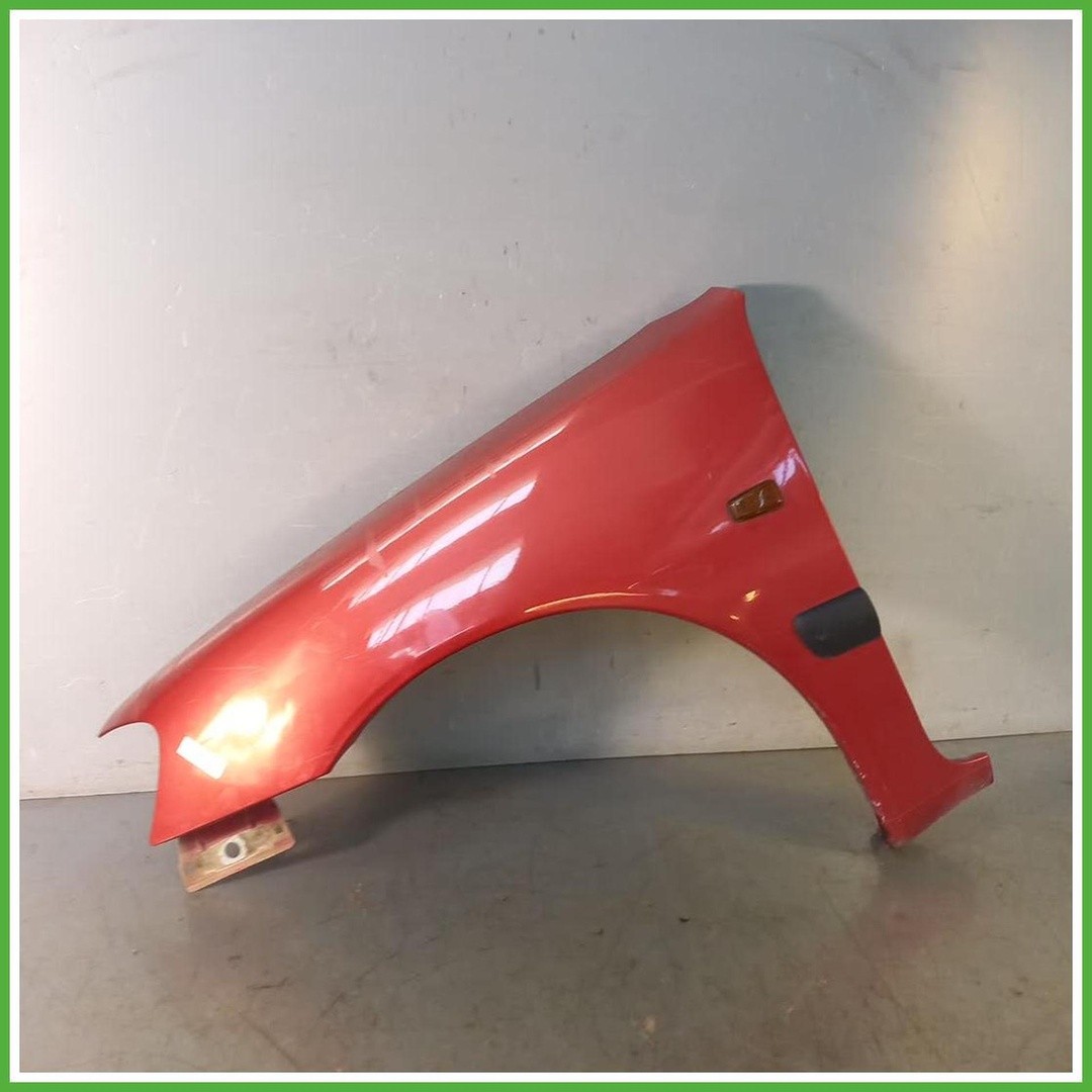 Parafango Anteriore Sinistro SX Peugeot 106 II 7840G7 Rosso 1996 2001 Usato