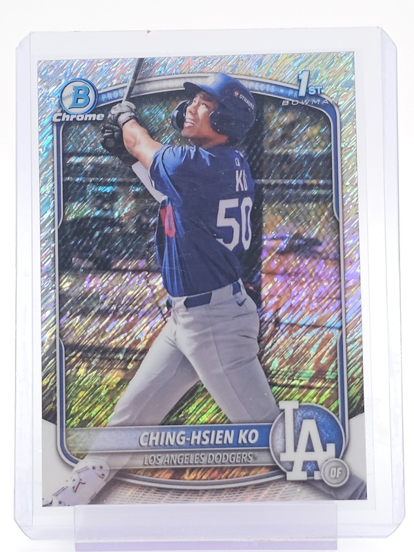 CHING-HSIEN KO 2025 BOWMAN CHROME SHIMMER REFRACTOR 1ST ROOKIE Q7262