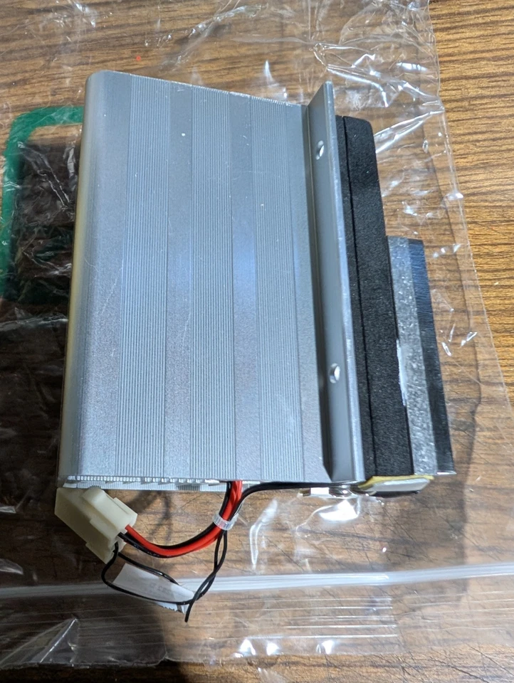 Ventilatore dissipatore termico Laird Tark DA-045-12-02-00-00 - DA-020-12-02-00- #O9 - Immagine 3 di 4