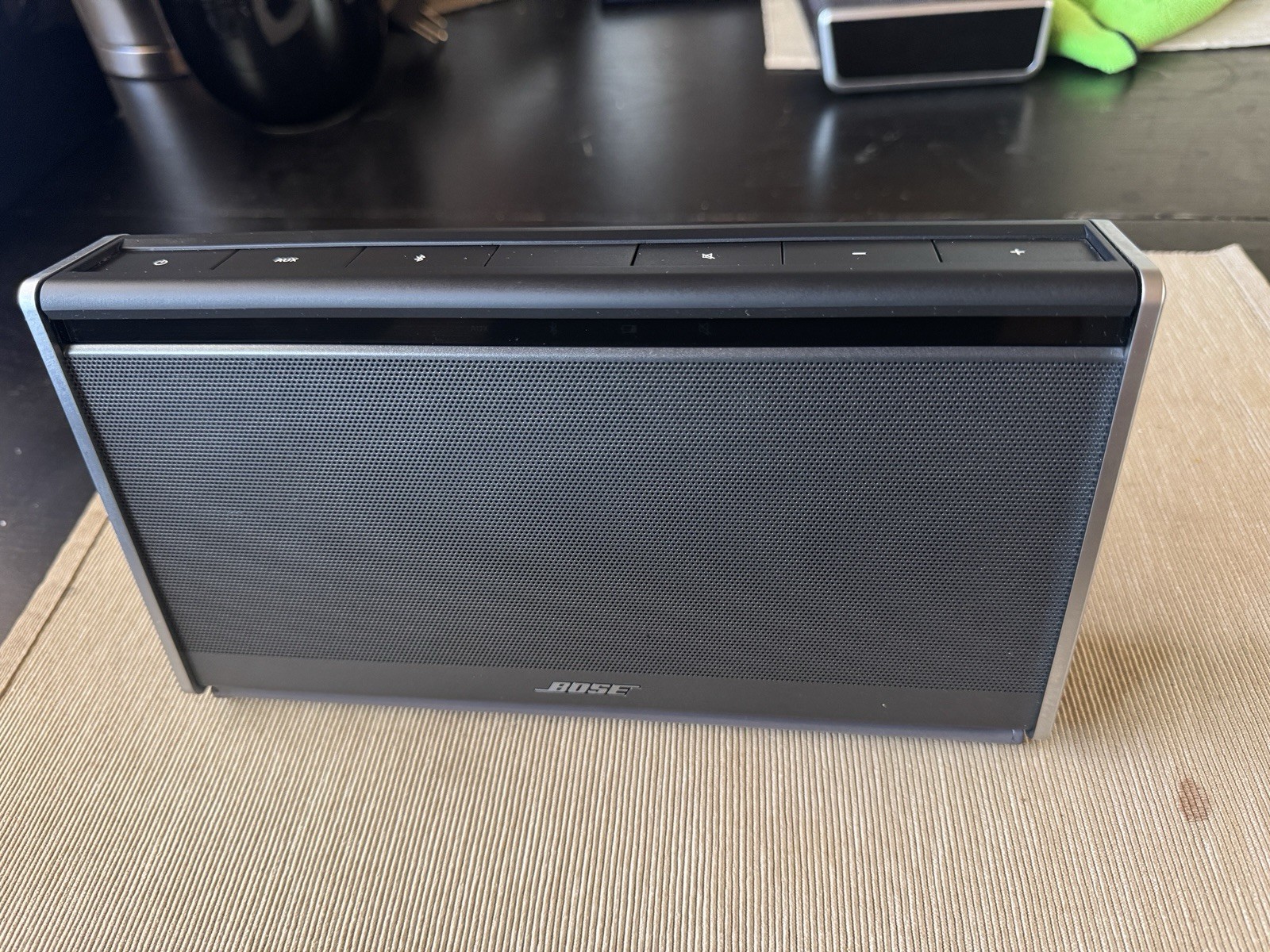 BOSE SoundLink Wireless Mobile Speaker Bluetooth Portable 40