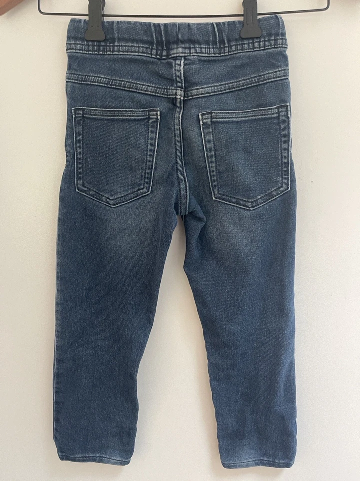 Jeans jeans Gap infantil masculino cintura ajustável elástico fino lavagem escura 4T - Imagem 4 de 4