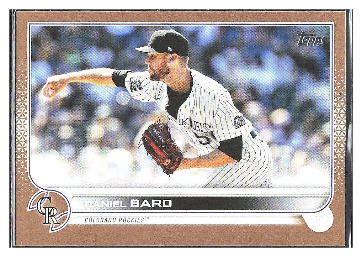 2022 Topps Series 1 Baseball MLB #167 Daniel Bard /2022 Gold Parallel Rockies