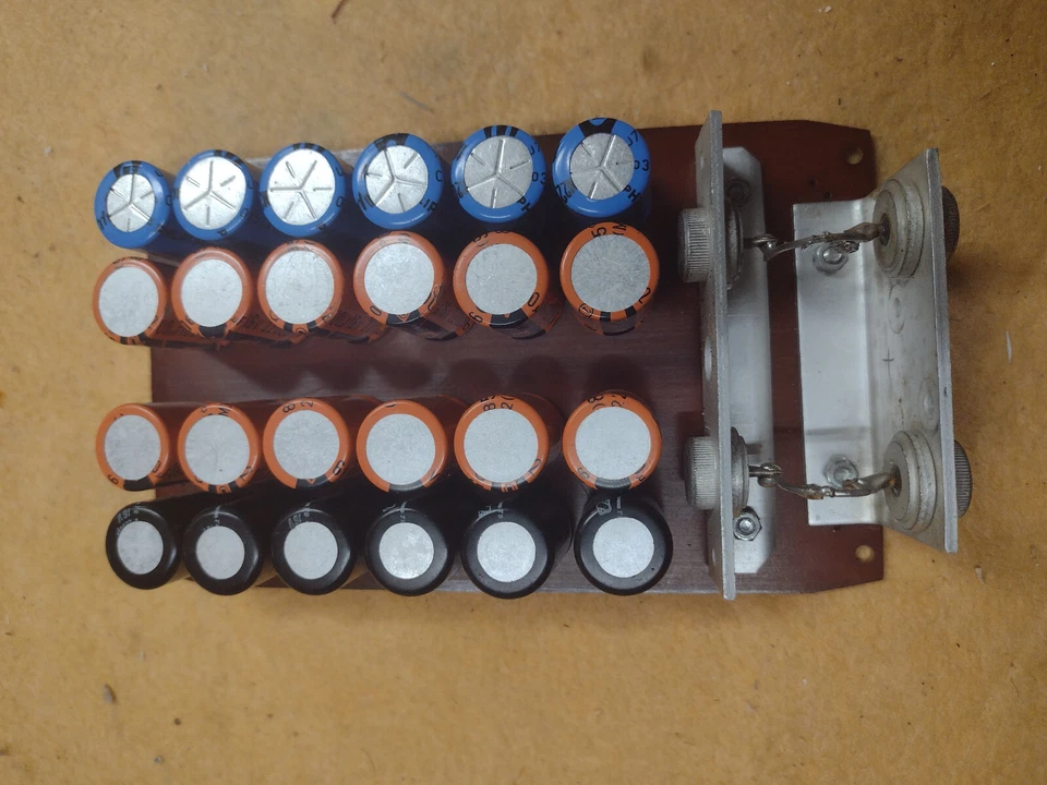 Gleichrichterbrücke RFT  SY170/171 1   Siebblock 24 x 2200 µF