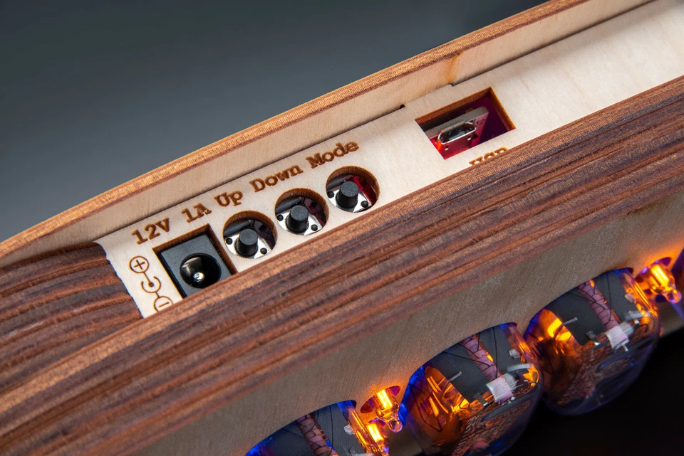 Estuche de madera contrachapada limpia para reloj IN-12 Nixie Tubes [GRA&AFCH] Foto 2 de 4