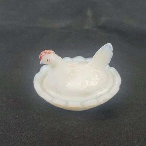 Vintage Westmoreland Milk Glass Mini Hen On Nest Salt Cellar Dip Signed 2.5”