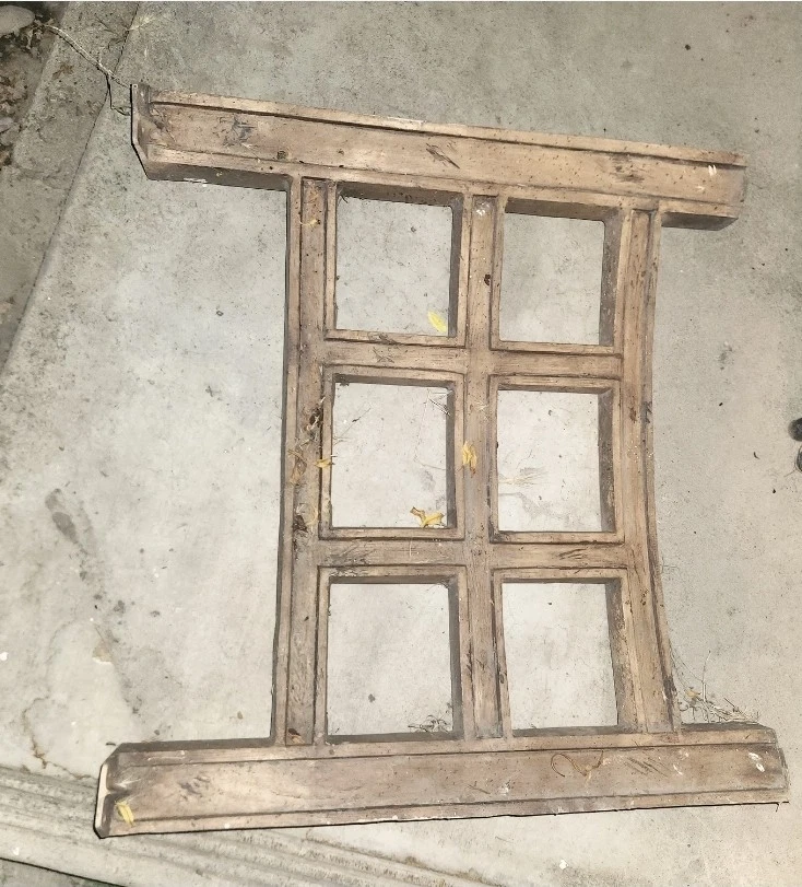 2 Large Heavy Industrial Cast Iron Table Legs 25.3 Lbs Each - Image 4 of 4