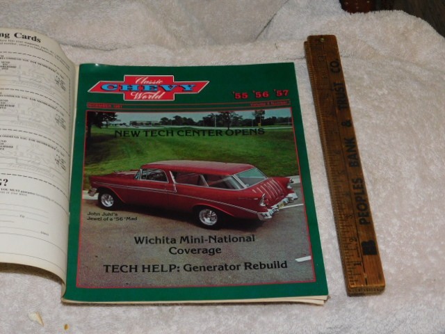 ORIGINAL NEAR MINT DECEMBER 1981 CLASSIC CHEVY WORLD MAGAZINE - W / COVER