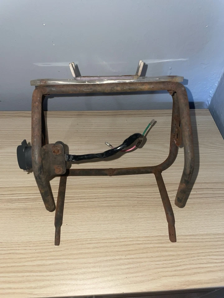 Conjunto de faros OEM Honda ATC BIG RED ATC200E 200ES 1983 1984 con jaula de montaje Foto 4 de 4