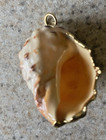 VINTAGE SHELL PENDANT WITH GOLD TONE TRIM — photo 3