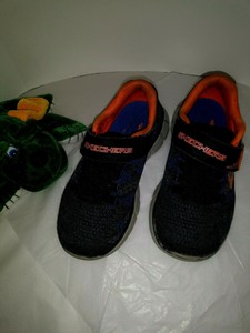 skechers dark blue