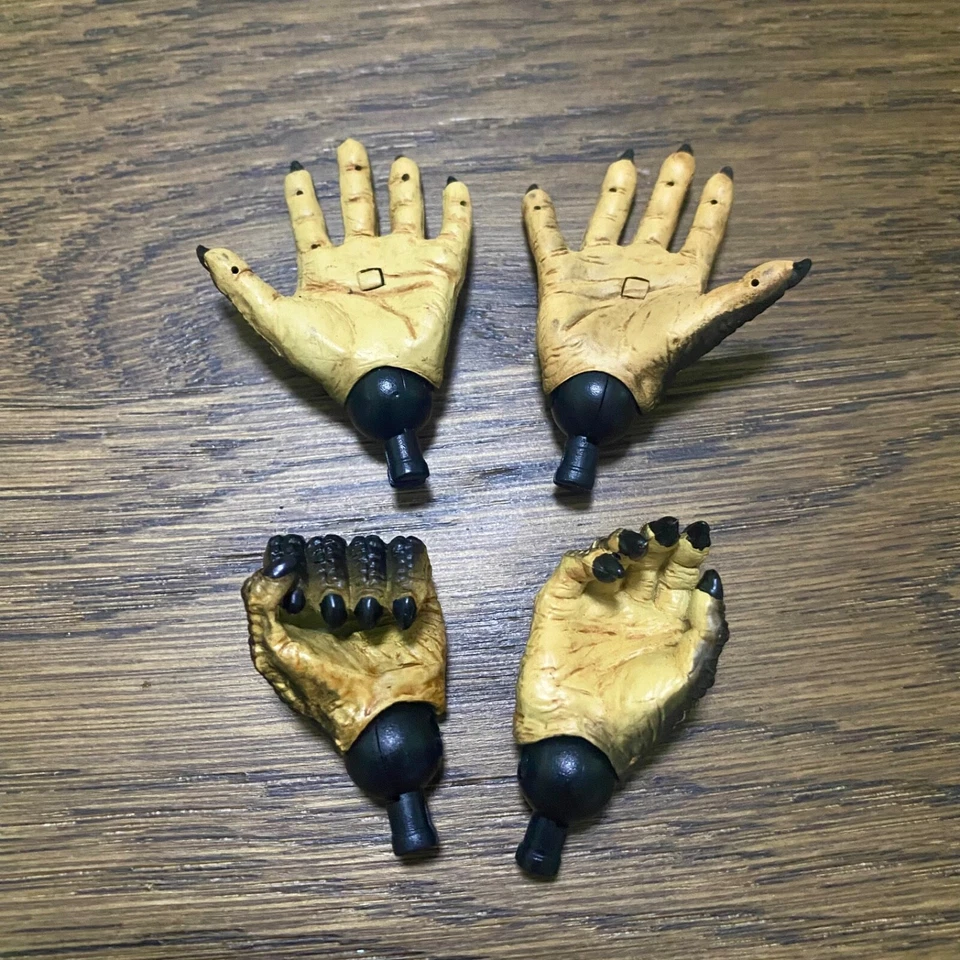 1/6 HOT TOYS : FIGURE MMS09 AVP PREDATORS CELTIC PREDATOR : HANDS SET - Image 2 of 2