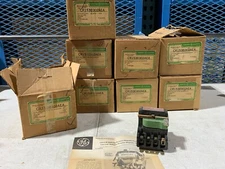 One (1) Genuine GE CR153E002AEA Definite Purpose Contactor 50A 4-Pole, NOS