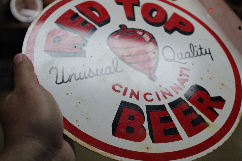 RARE 1950s RED TOP BEER DEALER 2SIDED PAINTED METAL FLANGE SIGN TAVERN