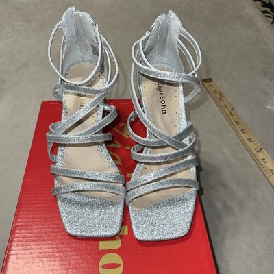 Zigi Soho  Emila  Women s Silver Heels Size 6M. NWB