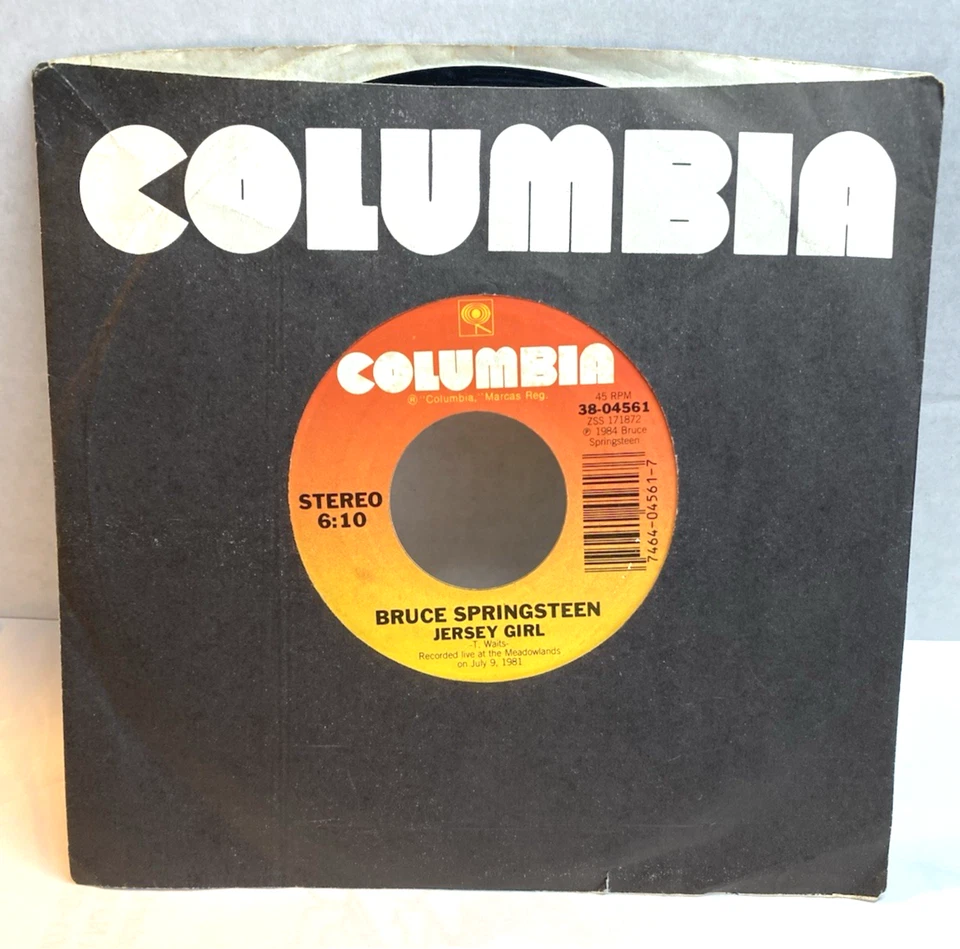 Bruce Springsteen 45 RPM - Cover Me / Jersey Girl with Sleeve - Colombia Records - Image 4 of 4