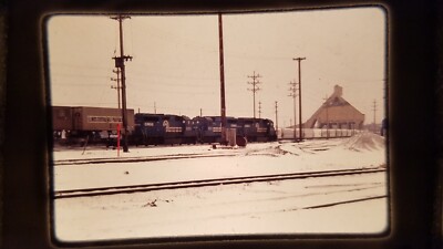 XTU09 35MM Train Slide ENGINE LOCOMOTIVE RR CONRAIL CR 1979 CCCCC
