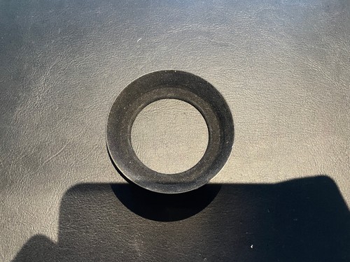 Genuine Minolta MC 28mm f2.5 Wide Angle Lens Hood - Picture 4 of 4