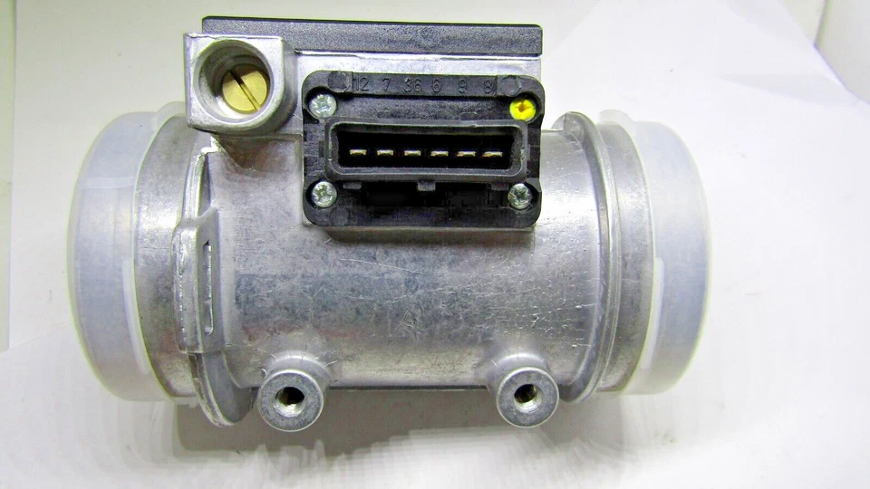 VOLVO MASS AIR FLOW SENSOR BOSCH 0280212001 1979 82 242 244 245 NOS - Image 4 of 4