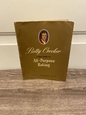 Betty Crocker 1942 Cookbook Of All Purpose Baking Gold Softcover First Edition