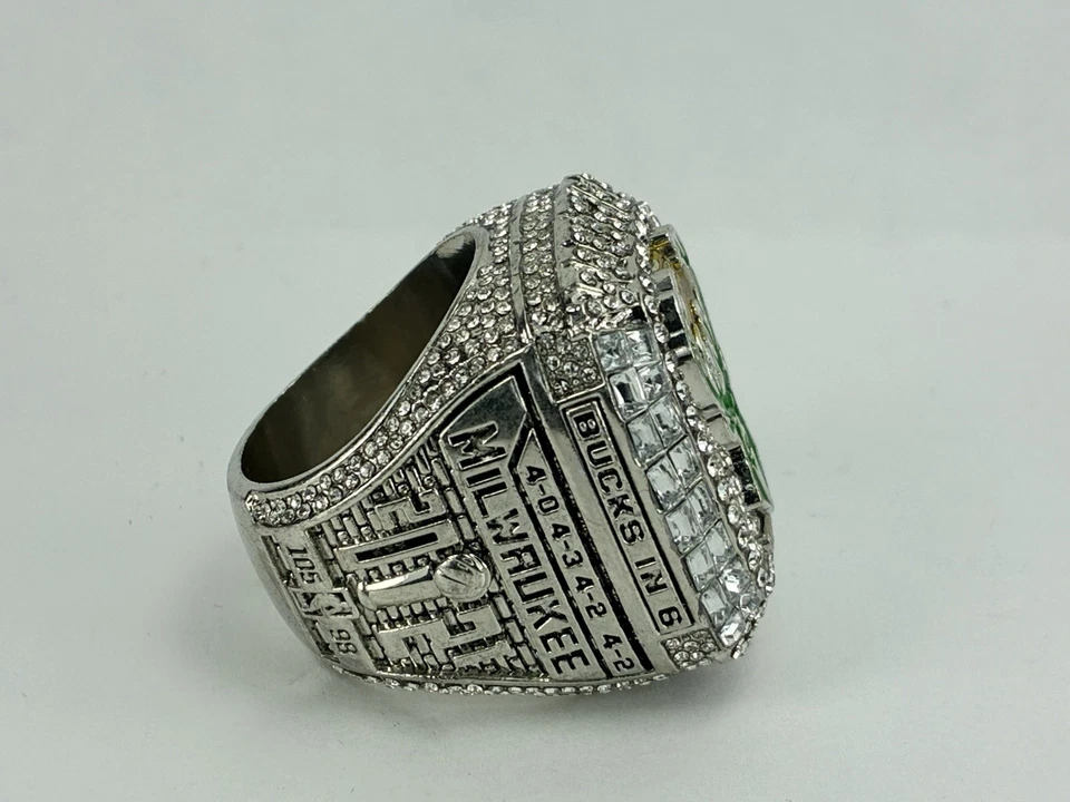 Anillo Campeonato Finales Milwaukee Bucks 2021 - Giannis Antetokounmpo Foto 3 de 4