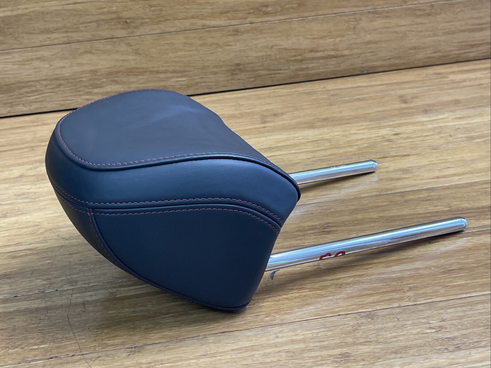 Audi R8 2014-2015 Front Right Headrest