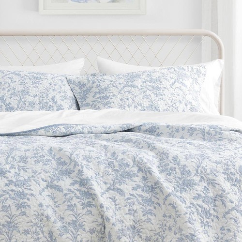 Laura Ashley Quilt Set 90" x 90" Full/Queen Soft Cotton Polyester Blue 3-Piece - Picture 6 of 11