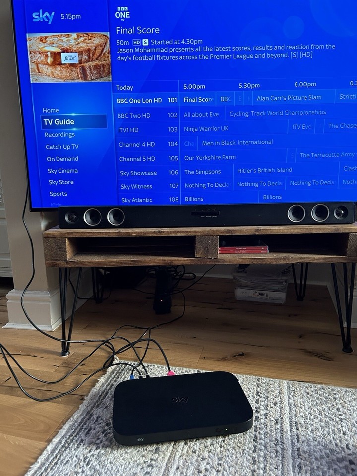 SKY Q TV BOX ES130 with Power Cable, HDMI Cable & Remote Control eBay