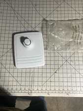 Vintage Plastic White Replacement BASE ONLY B403