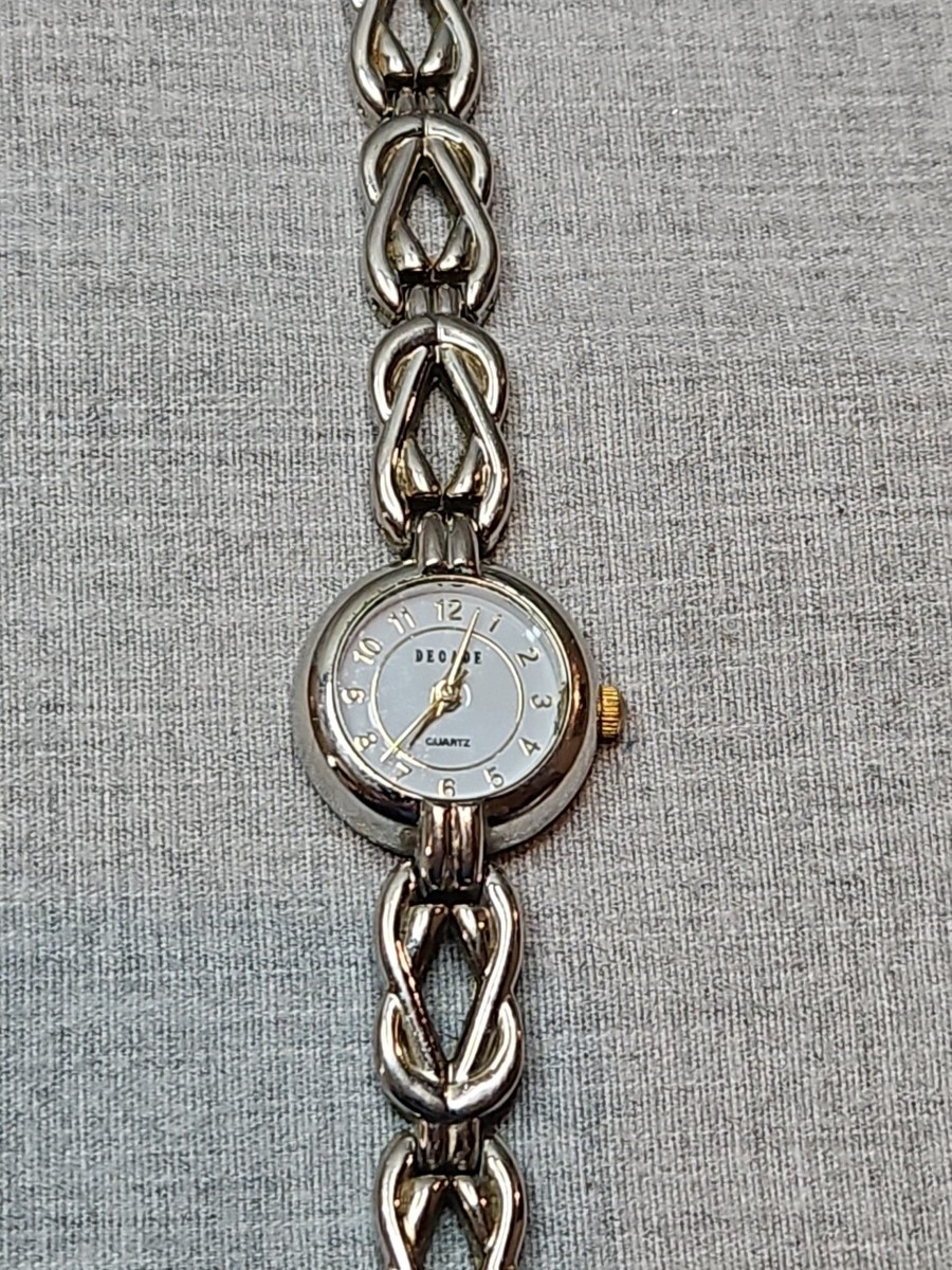 Decade Quartz Ladies Watch, Silver Tone 41975, Needs Battery