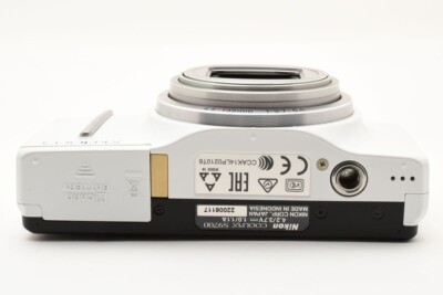 Nikon COOLPIX S9700 16.0MP Compact Digital Camera White Fast