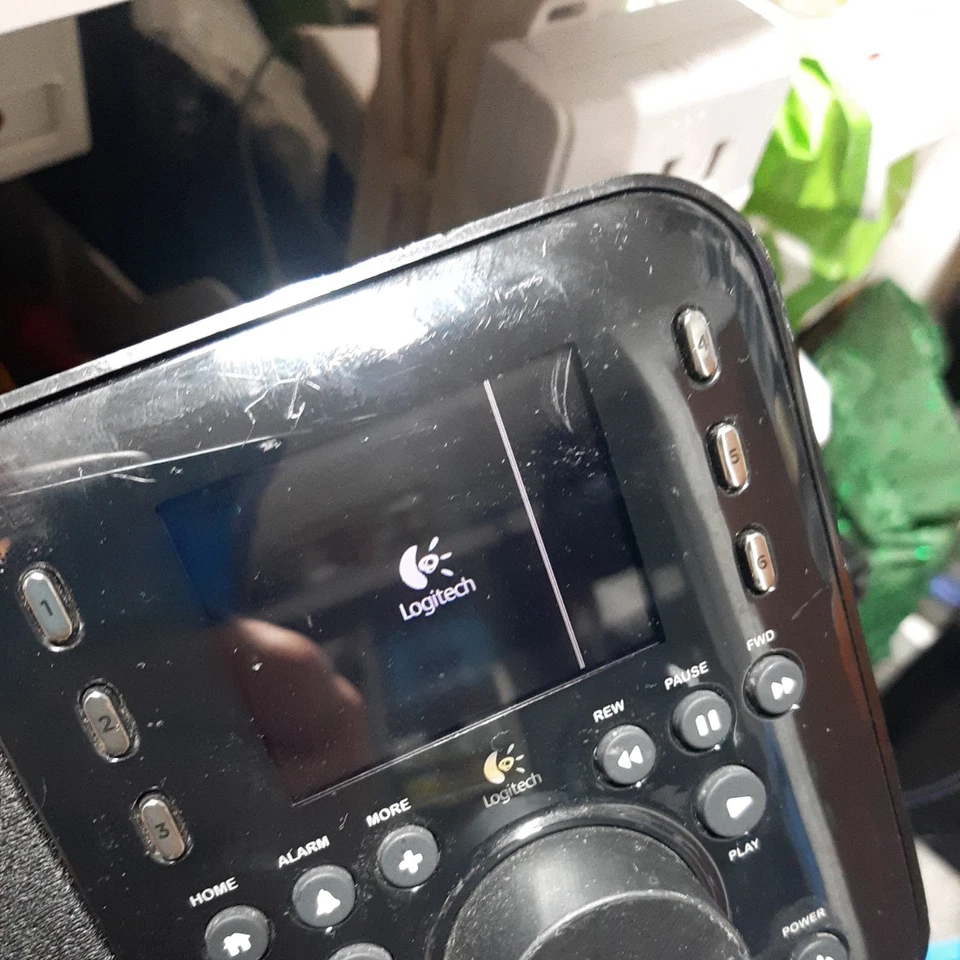 Logitech Squeeze Box Radio Model - X-R0001 getestet funktioniert - Bild 4 von 4