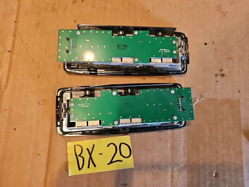 BMW X1 2012 2016 luz de lectura domo interior trasero derecho 9 202 920 OEM Foto 2 de 3