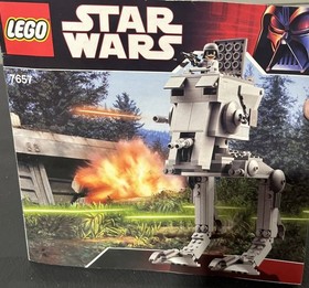 LEGO Star Wars: AT-ST (7657) Complete W/Minifig & Manual Cleaned
